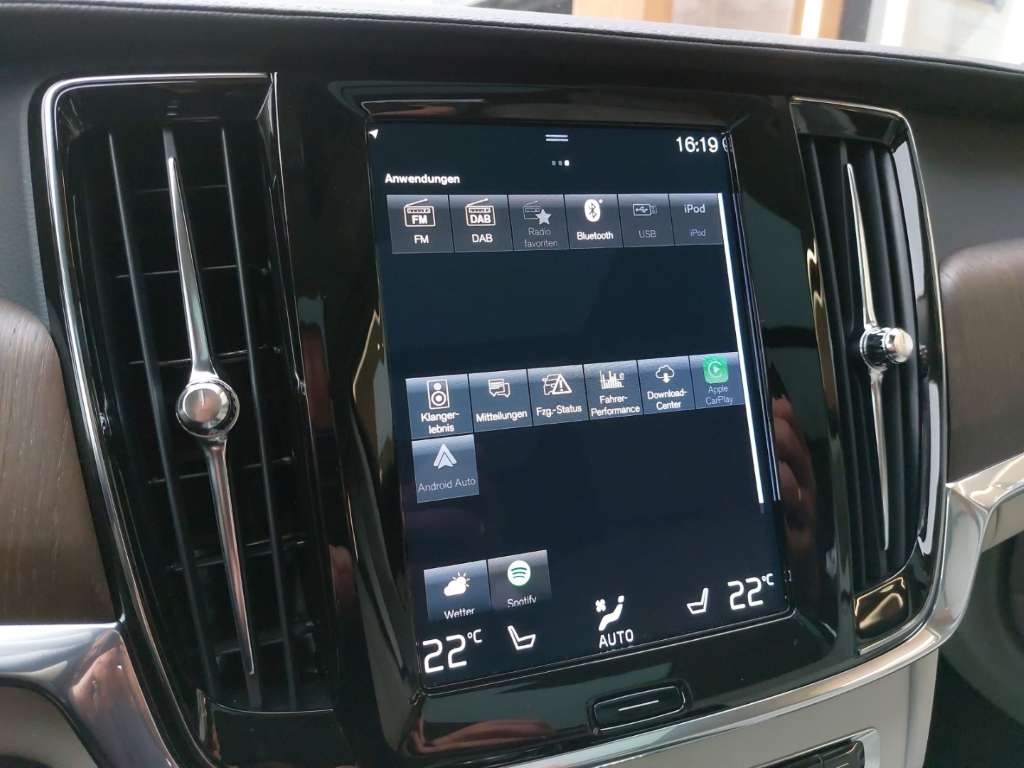 Volvo V90