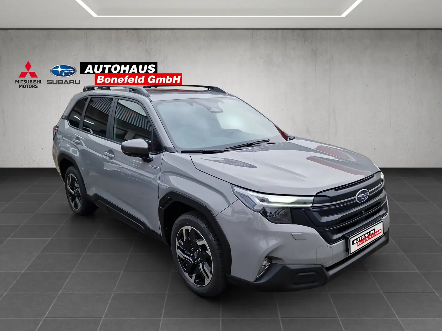 Subaru Forester 2.0ie Lineartronic Active Grau - 2