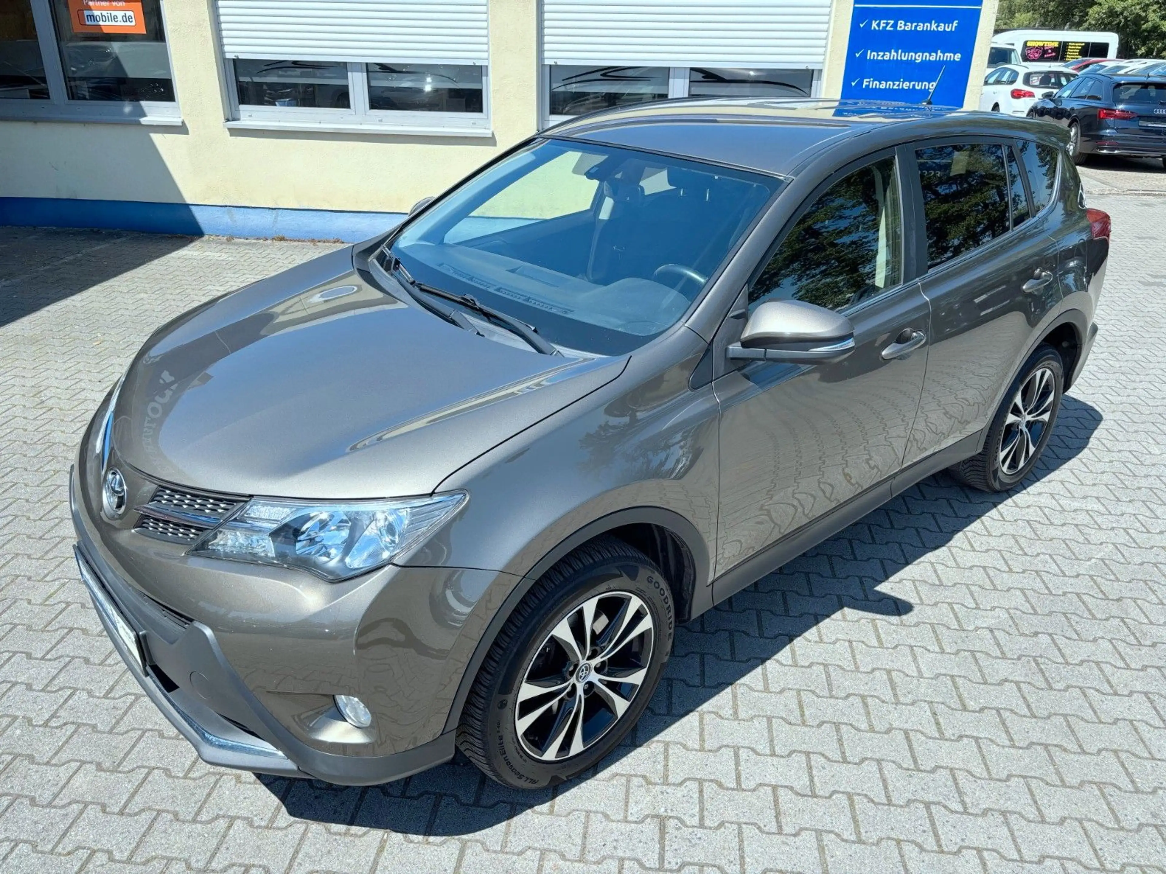 Toyota RAV 4 RAV4 Edition 2014 Automatik*Navi*R-Cam* — photo 8