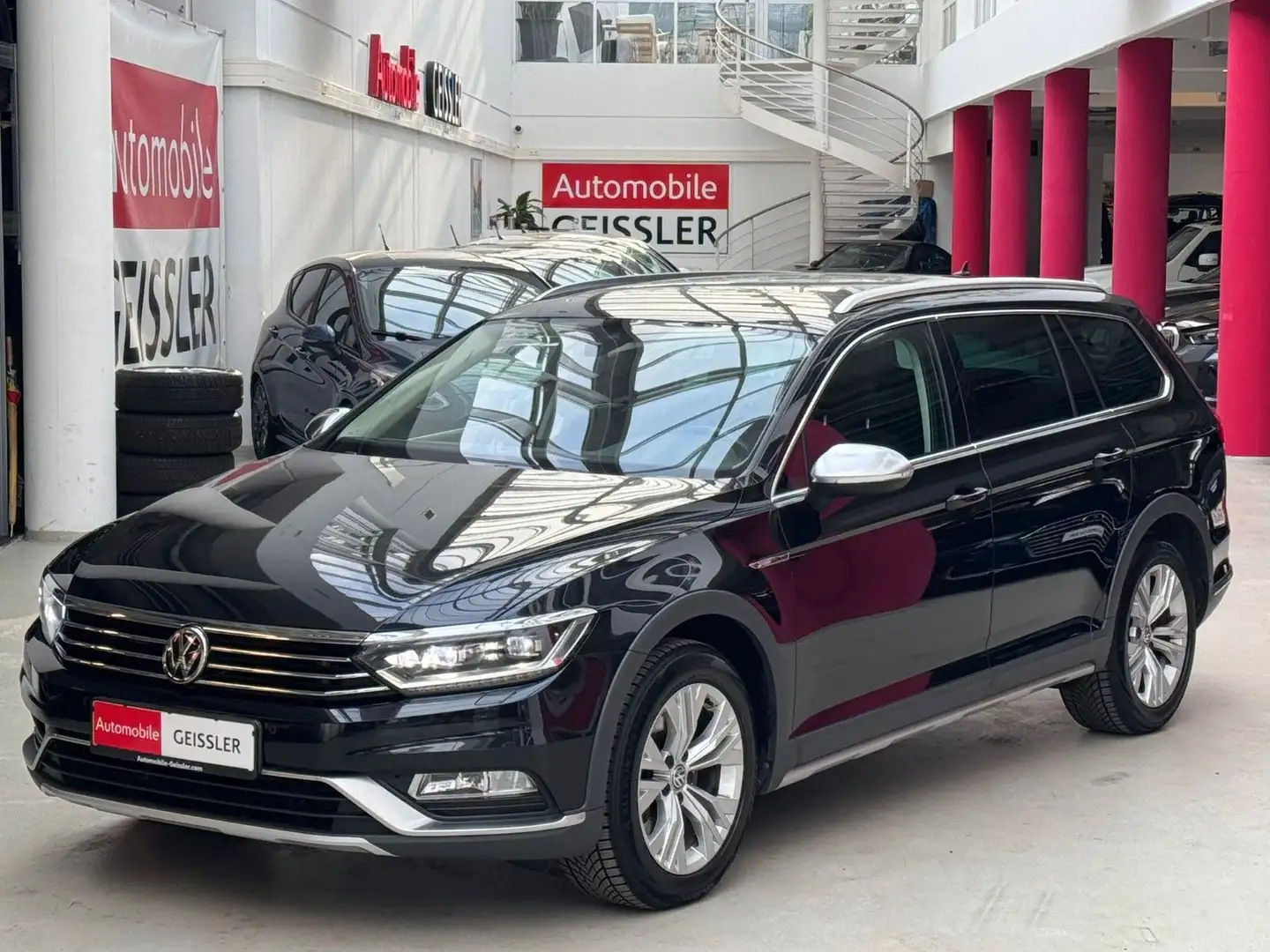 Volkswagen Passat Alltrack 4Motion LED+MASSAGE+Standhzg Schwarz - 1