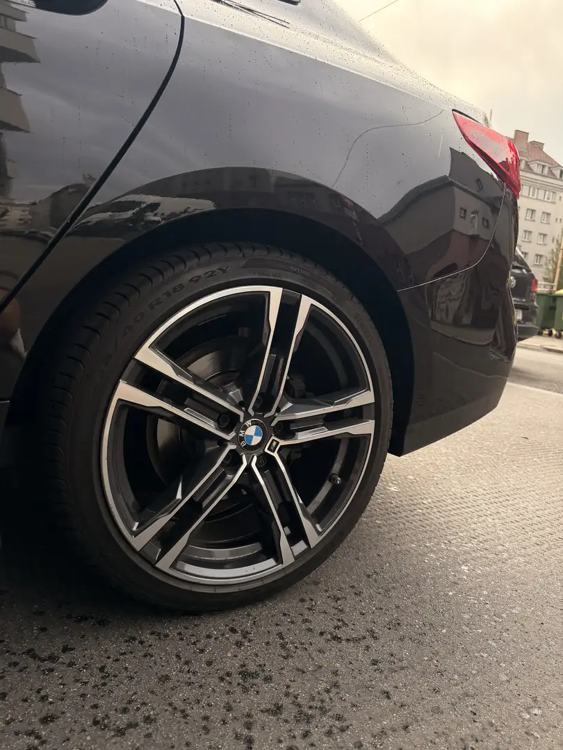 BMW 218 218i Gran Coupe Aut. Schwarz - 2