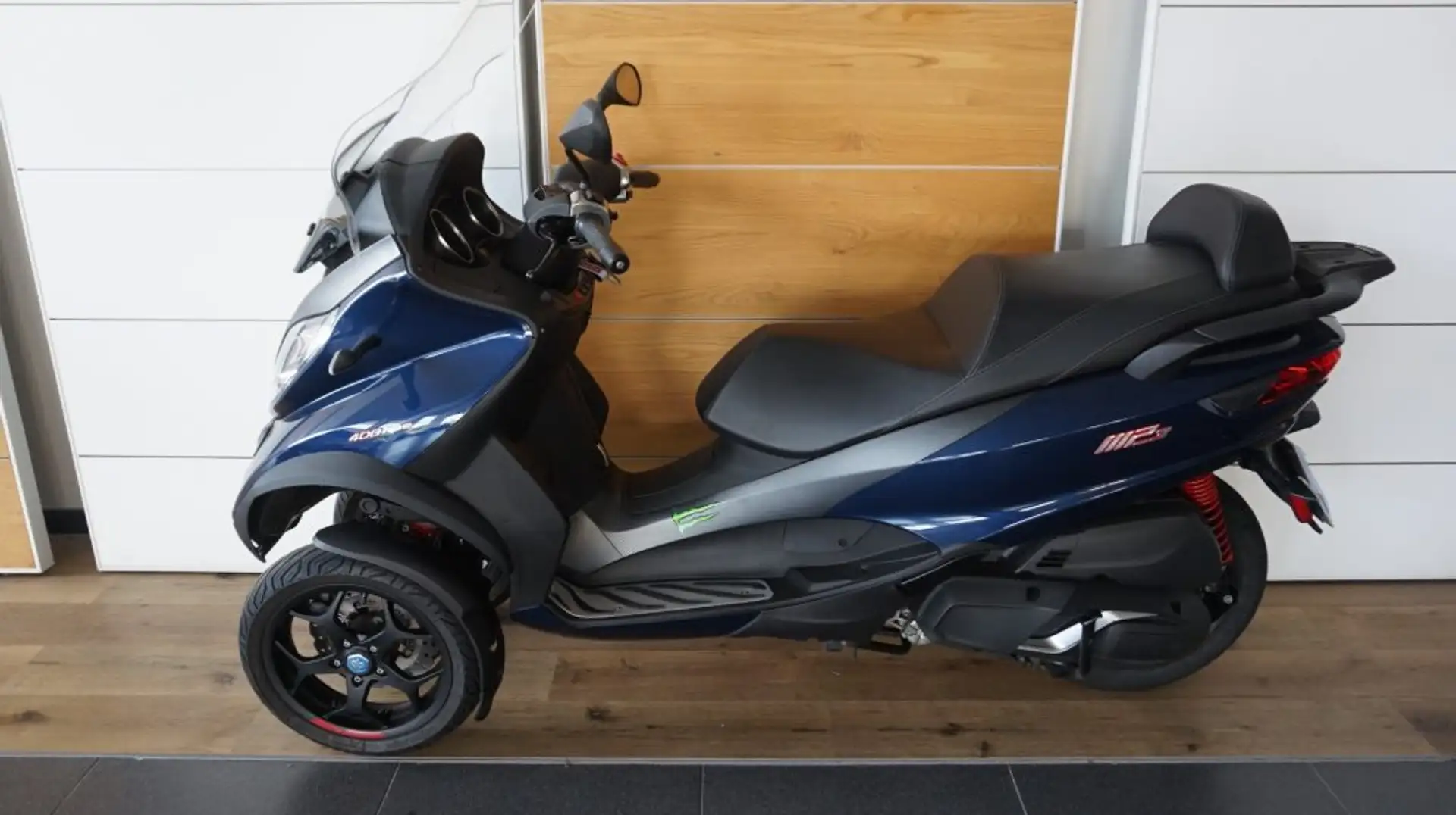 Piaggio MP3 HPE 400 SPORT LT Blauw - 1