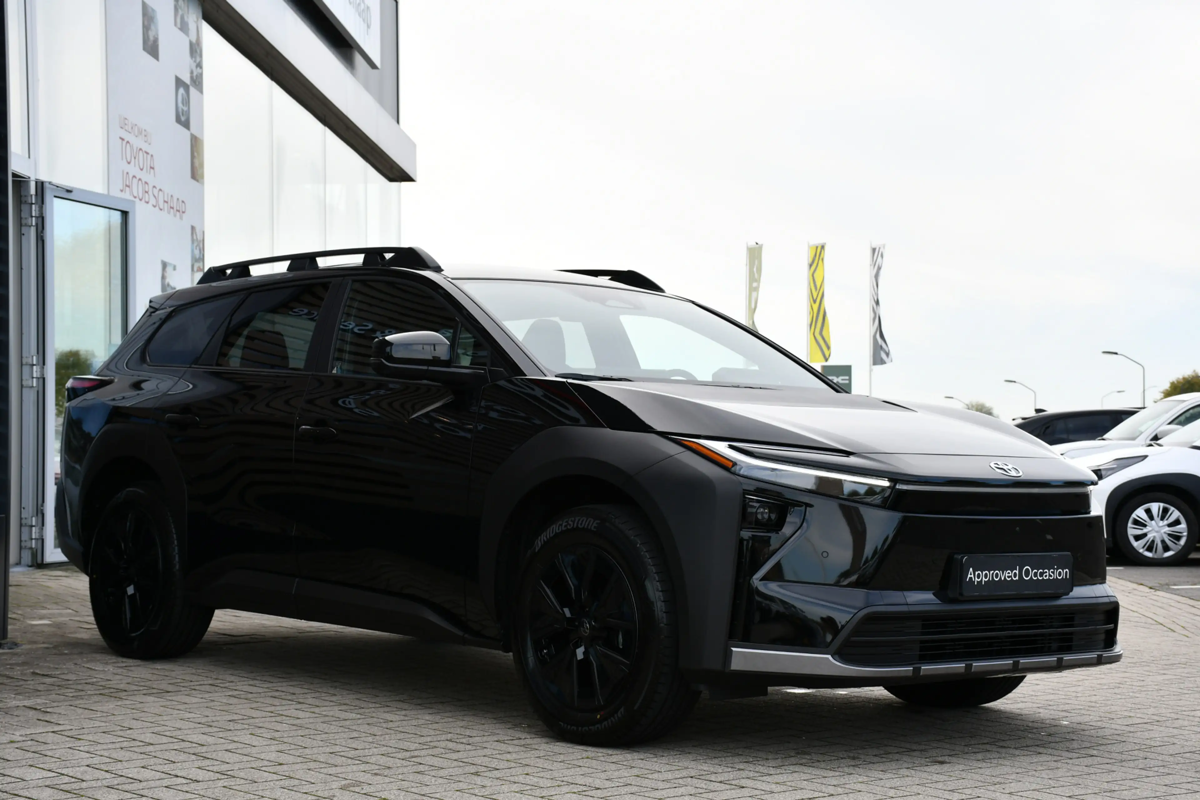 Toyota bZ4X Touring Dynamic 75 kWh 227pk | Alarm klasse 3 | Do — photo 7