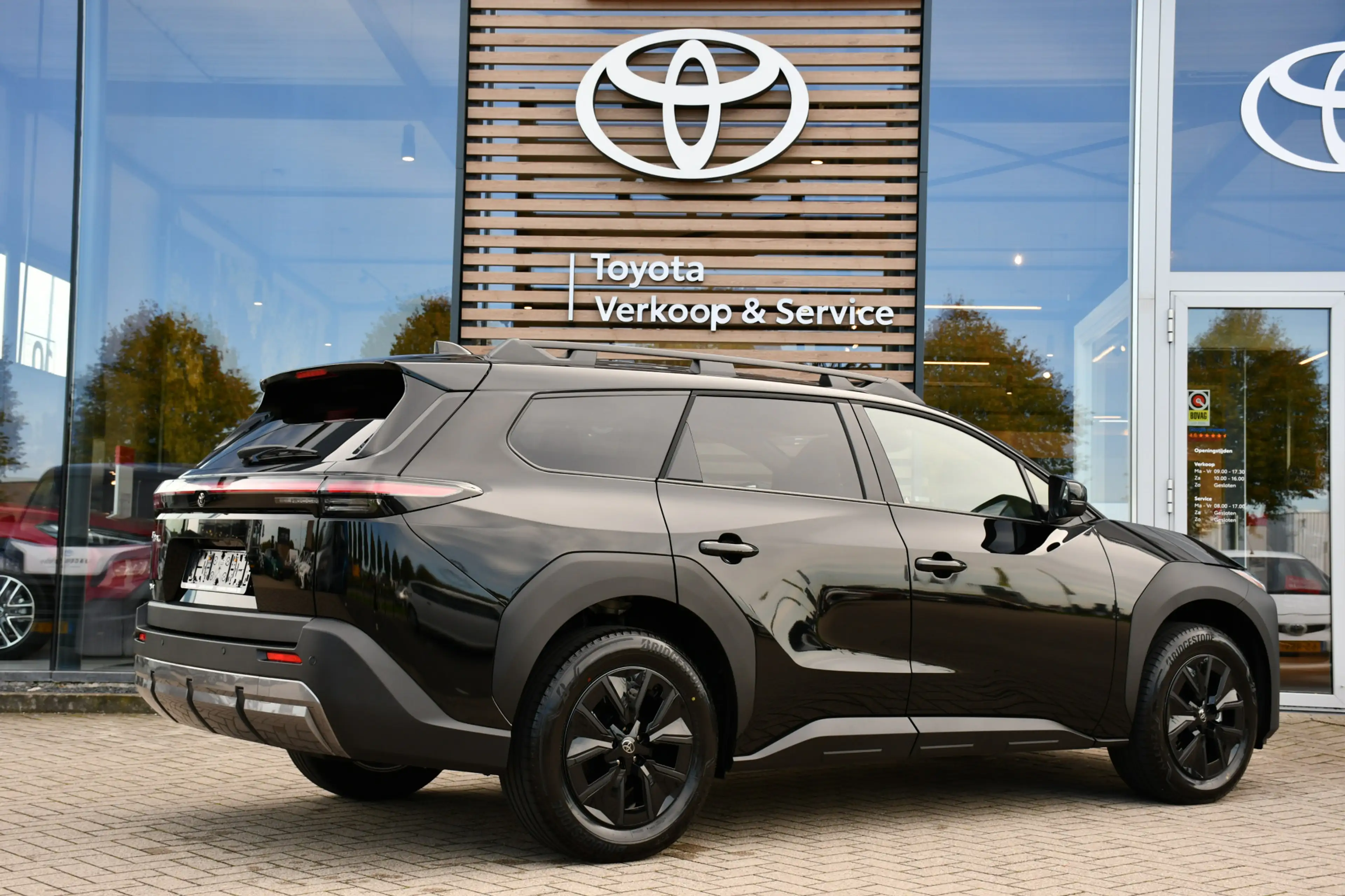 Toyota bZ4X Touring Dynamic 75 kWh 227pk | Alarm klasse 3 | Do — photo 11