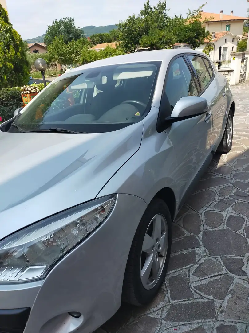 Renault Megane Megane III 2008 1.5 dci Dynamique 110cv Argento - 2