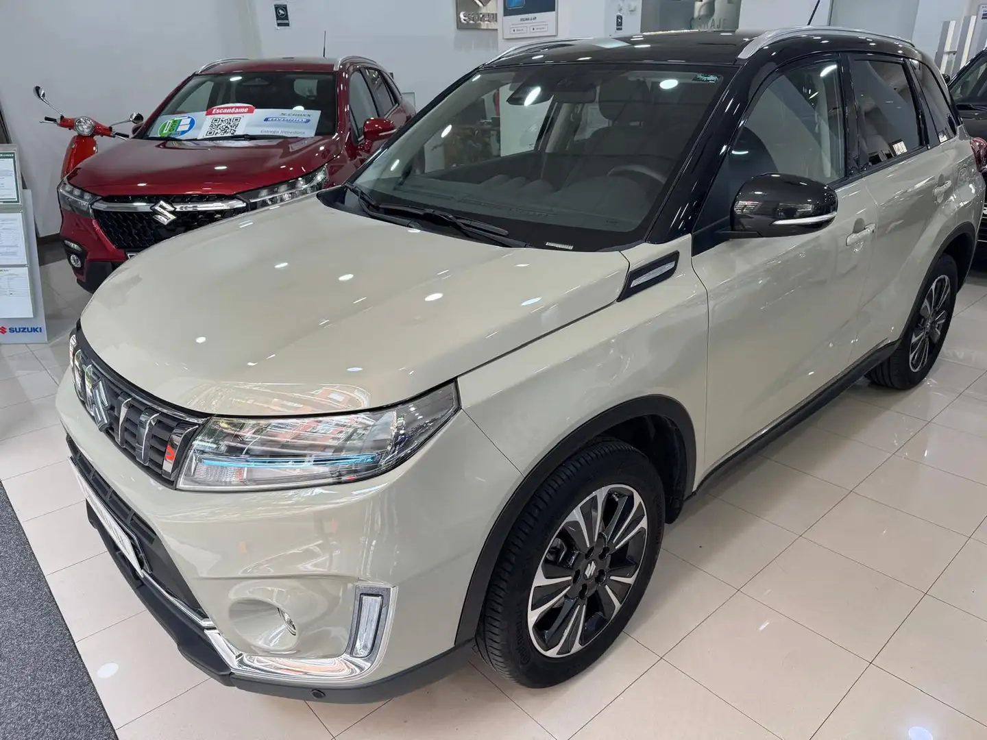 Suzuki Vitara 1.5 GLX Strong Hybrid Auto - 1