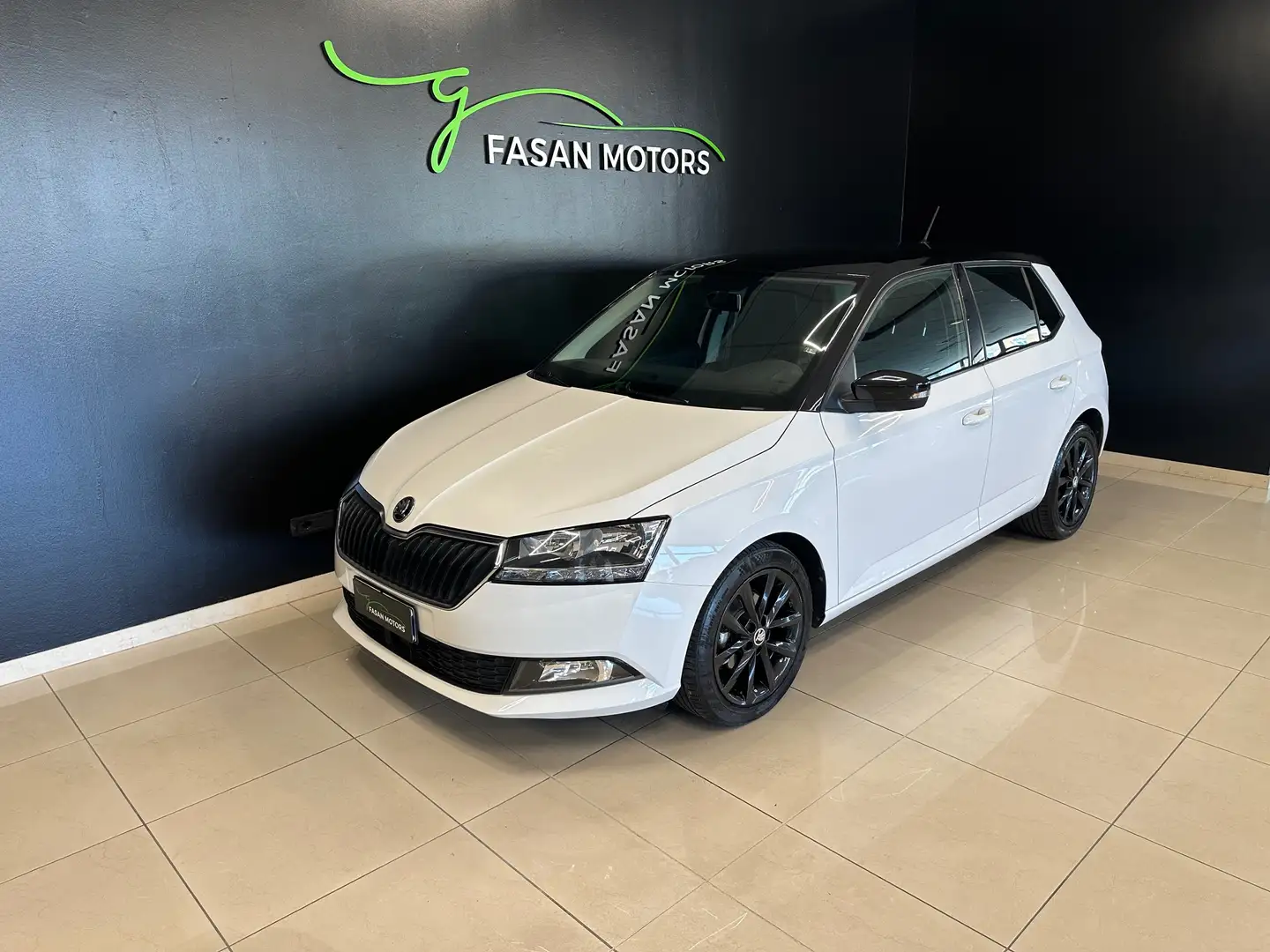 Skoda Fabia Fabia 1.0 mpi Twin Color Nero 60cv my19 Weiß - 1