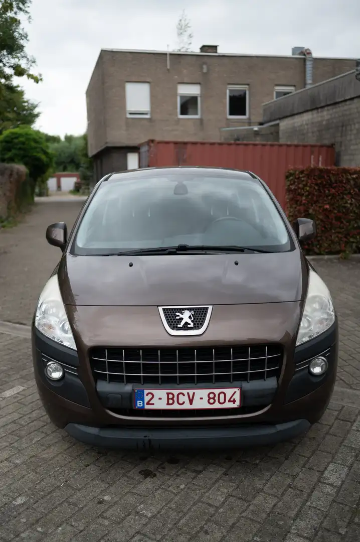 Peugeot 3008 3008 e-HDi FAP 115 EGS6 Stop Brun - 2