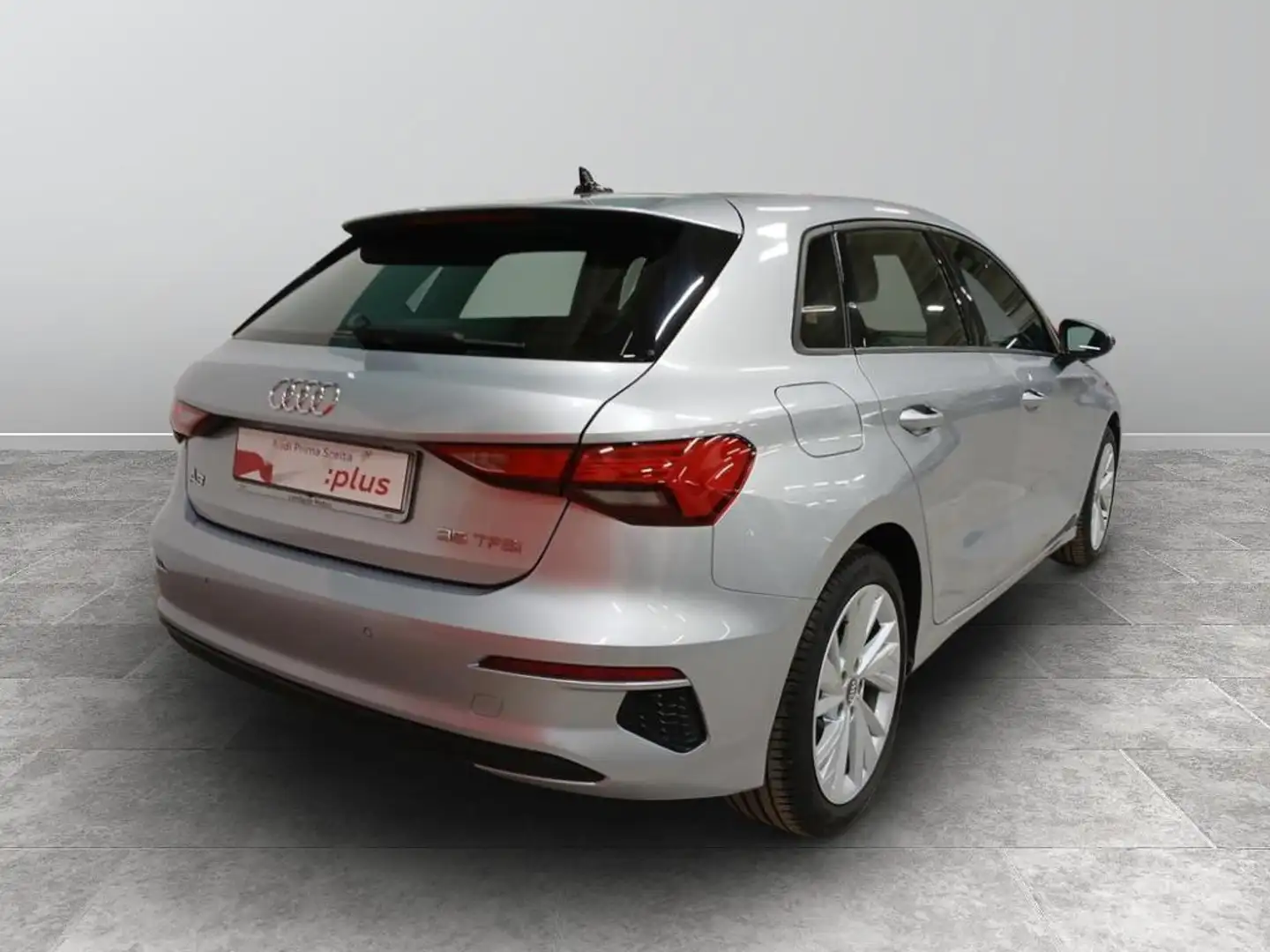Audi A3 Sportback 35 1.5 tfsi mhev Business s-tronic Argento - 2
