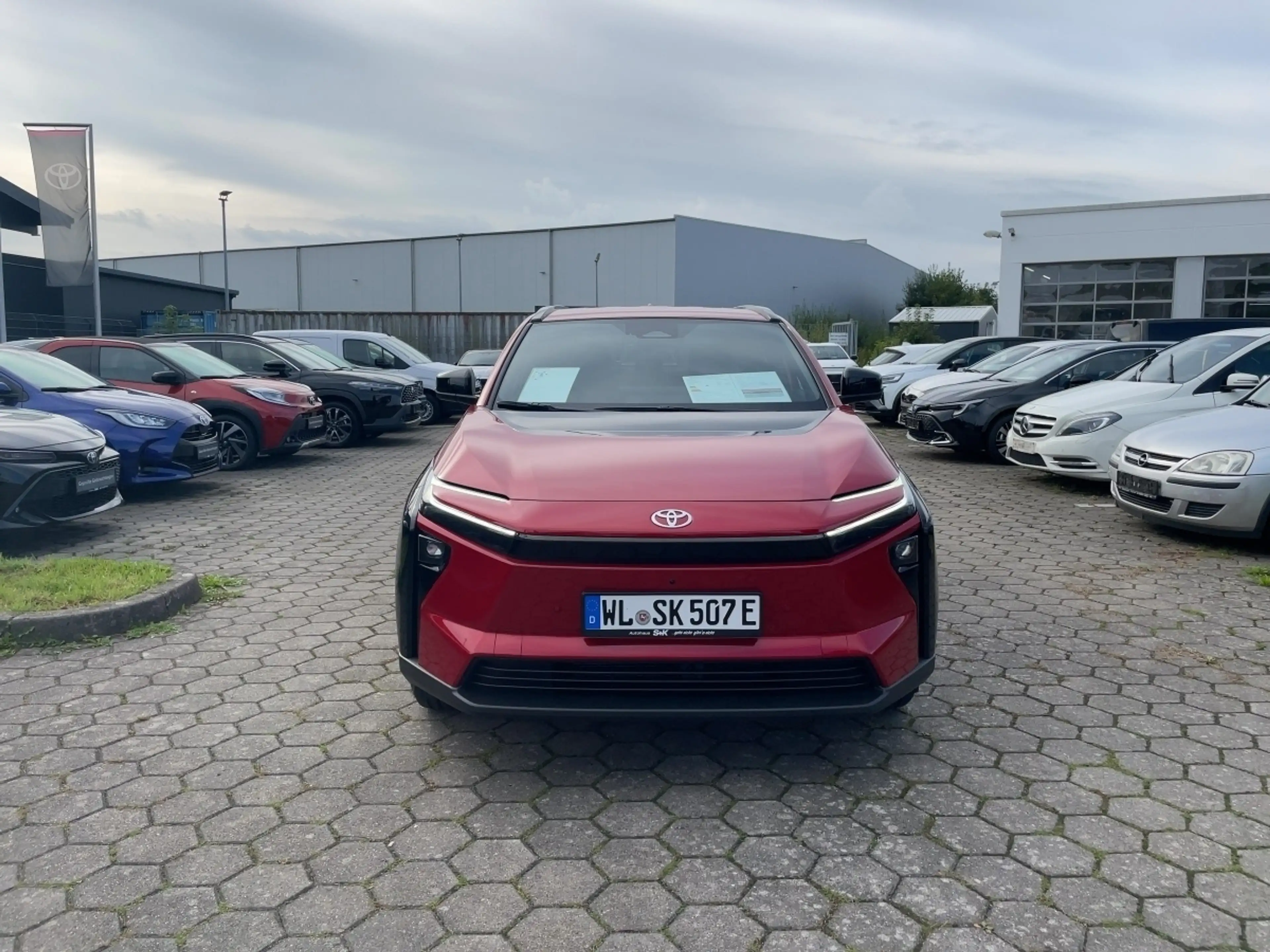 Toyota bZ4X Teamplayer*CARPLAY*SITZHEIZUNG*LENKRADHEIZUNG* — photo 6