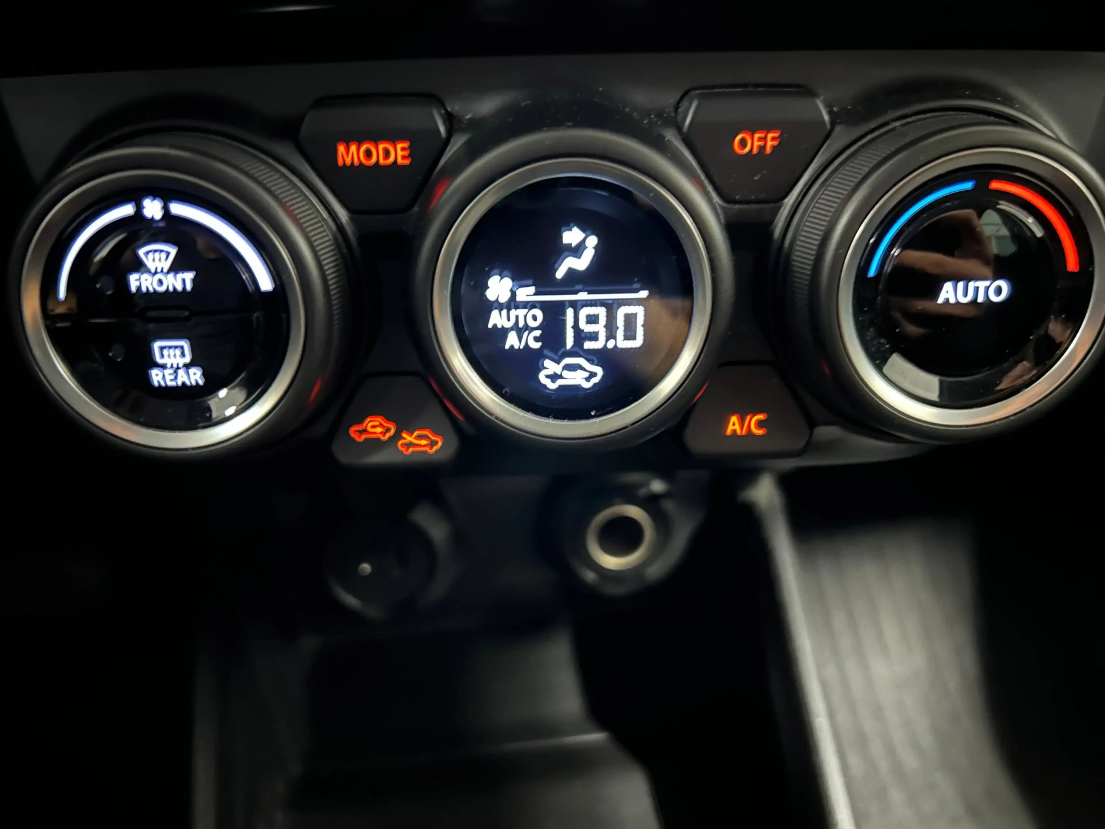 Suzuki Swift 1.2 Style Smart Hybrid Automaat | Carplay| Trekhaa — photo 17