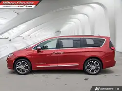 Chrysler Pacifica 2024