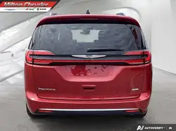 Chrysler Pacifica 2024