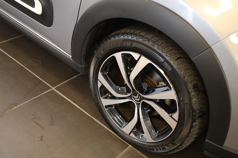 Citroen C3 PT 110 Shine 17" All season | Camera | Parkeer Sen — photo 4
