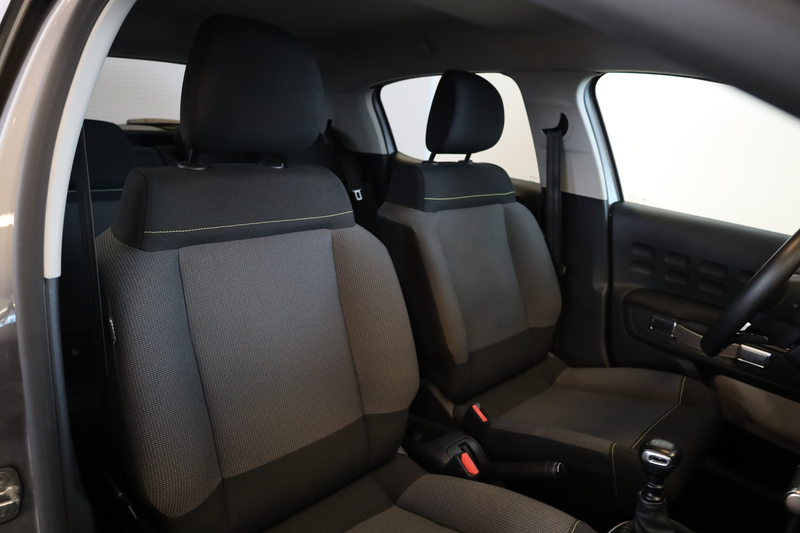 Citroen C3 PT 110 Shine 17" All season | Camera | Parkeer Sen — photo 6