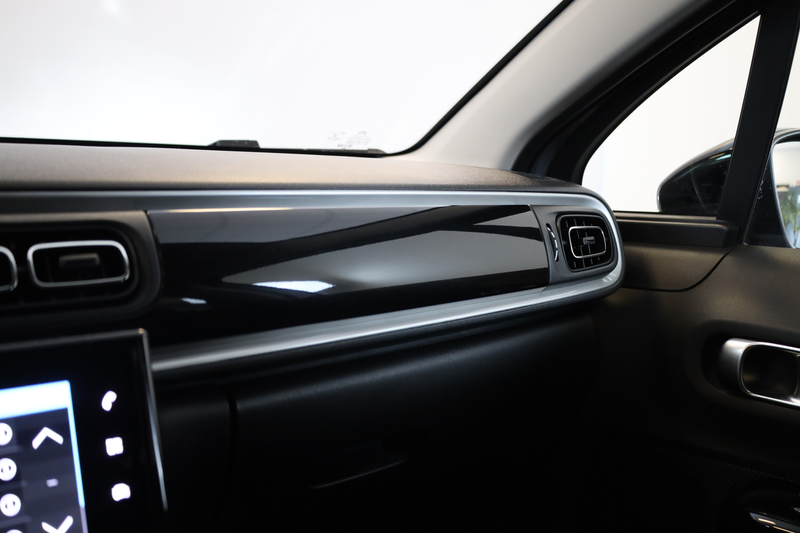 Citroen C3 PT 110 Shine 17" All season | Camera | Parkeer Sen — photo 22