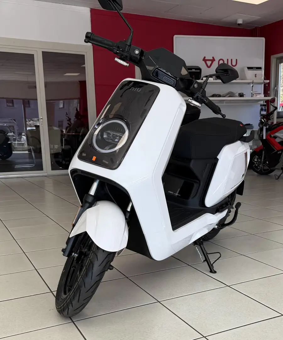 Niu NQiX 500 100 km/h Elektroroller ABS 196b - 1