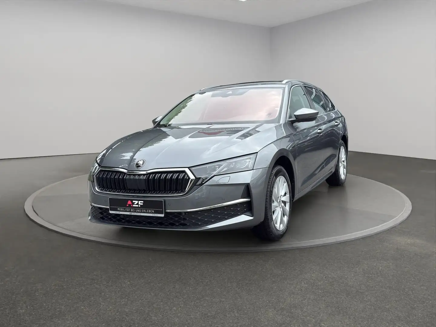 Skoda Octavia Combi Selection 1.5 eTSI DSG NAVI + ACC Grau - 2