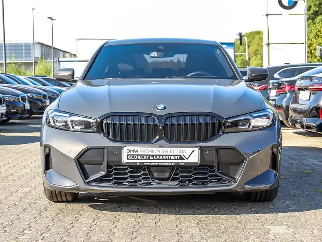 BMW M view 8