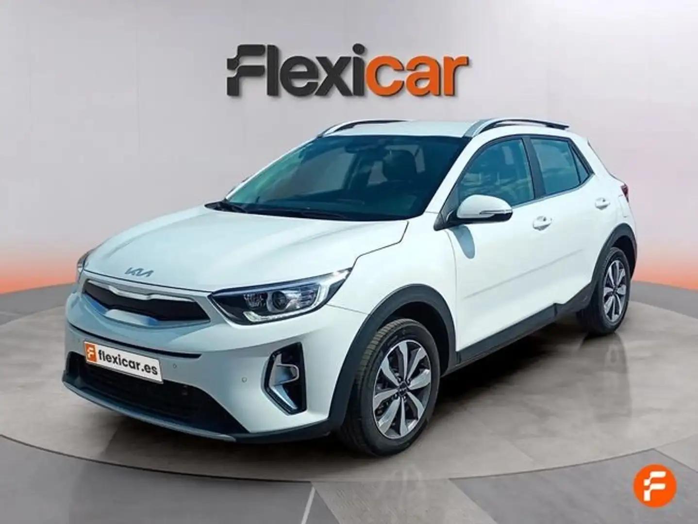 Kia Stonic 1.0 T-GDi 74kW (100CV) MHEV Drive DCT Blanco - 2