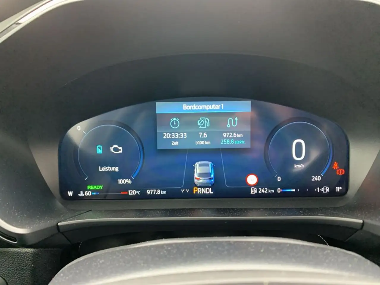 Ford Kuga 2.5 Duratec FHEV ST-LINE X MatrixLED AHZV 13