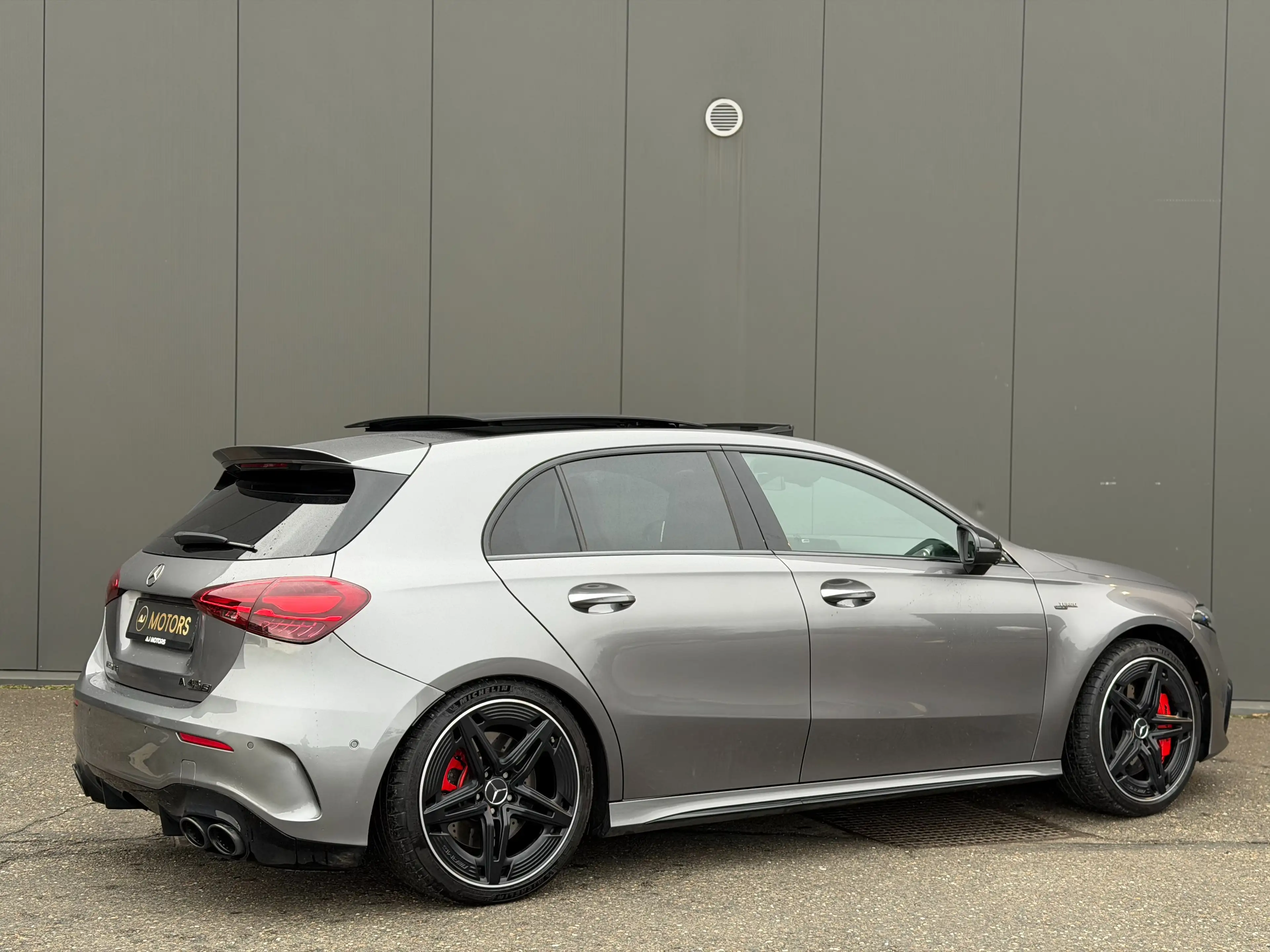 Mercedes-Benz A 45 AMG S 4-Matic+ 421cv - Toit ouvrant - Burmester - 360 — photo 4