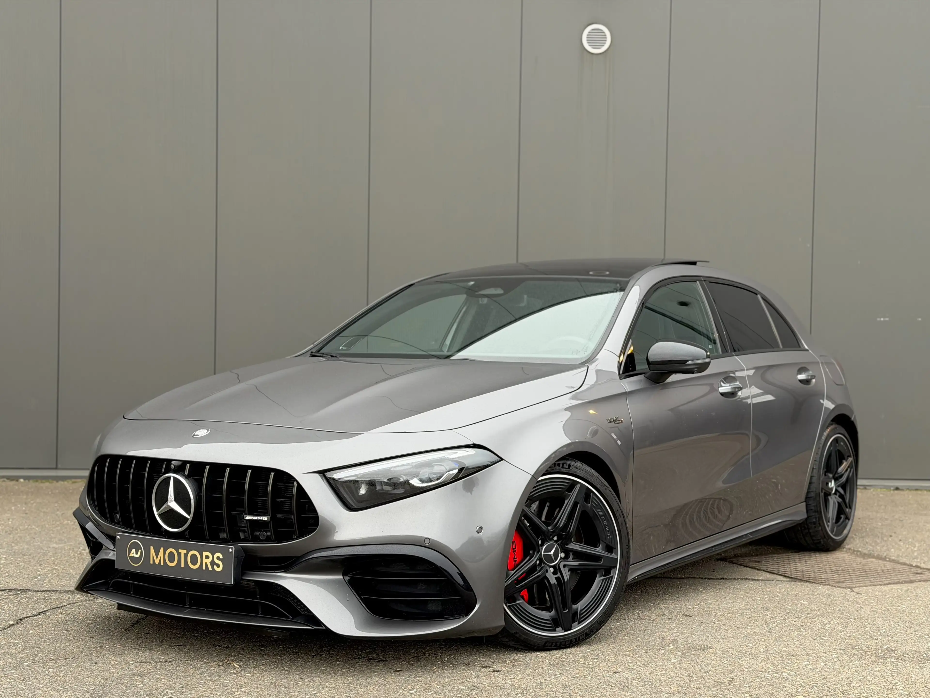 Mercedes-Benz A 45 AMG S 4-Matic+ 421cv - Toit ouvrant - Burmester - 360