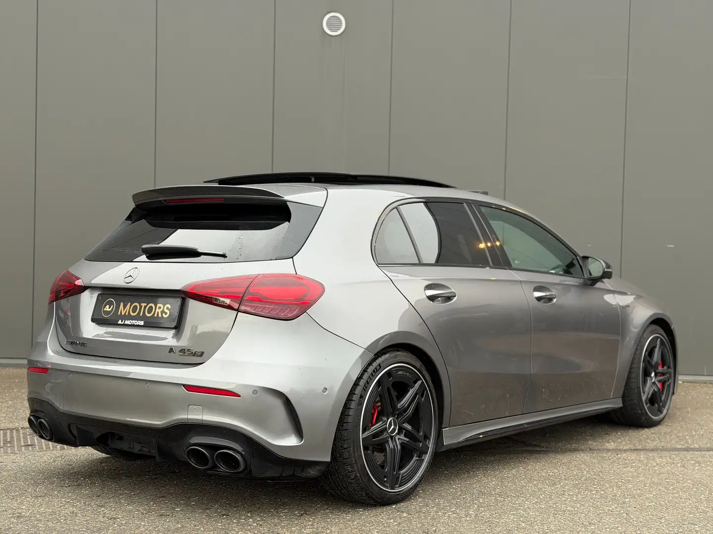 Mercedes-Benz A 45 AMG S 4-Matic+ 421cv - Toit ouvrant - Burmester - 360 Gris - 2