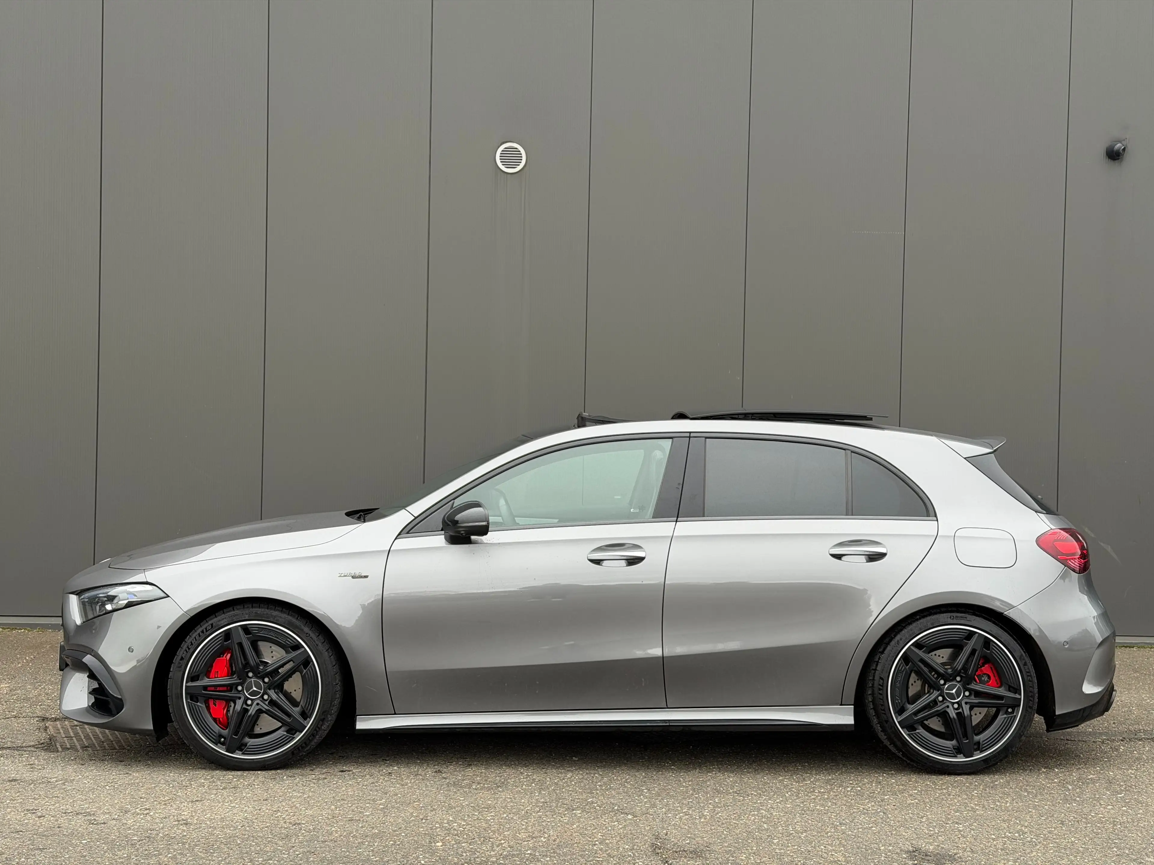 Mercedes-Benz A 45 AMG S 4-Matic+ 421cv - Toit ouvrant - Burmester - 360 — photo 6