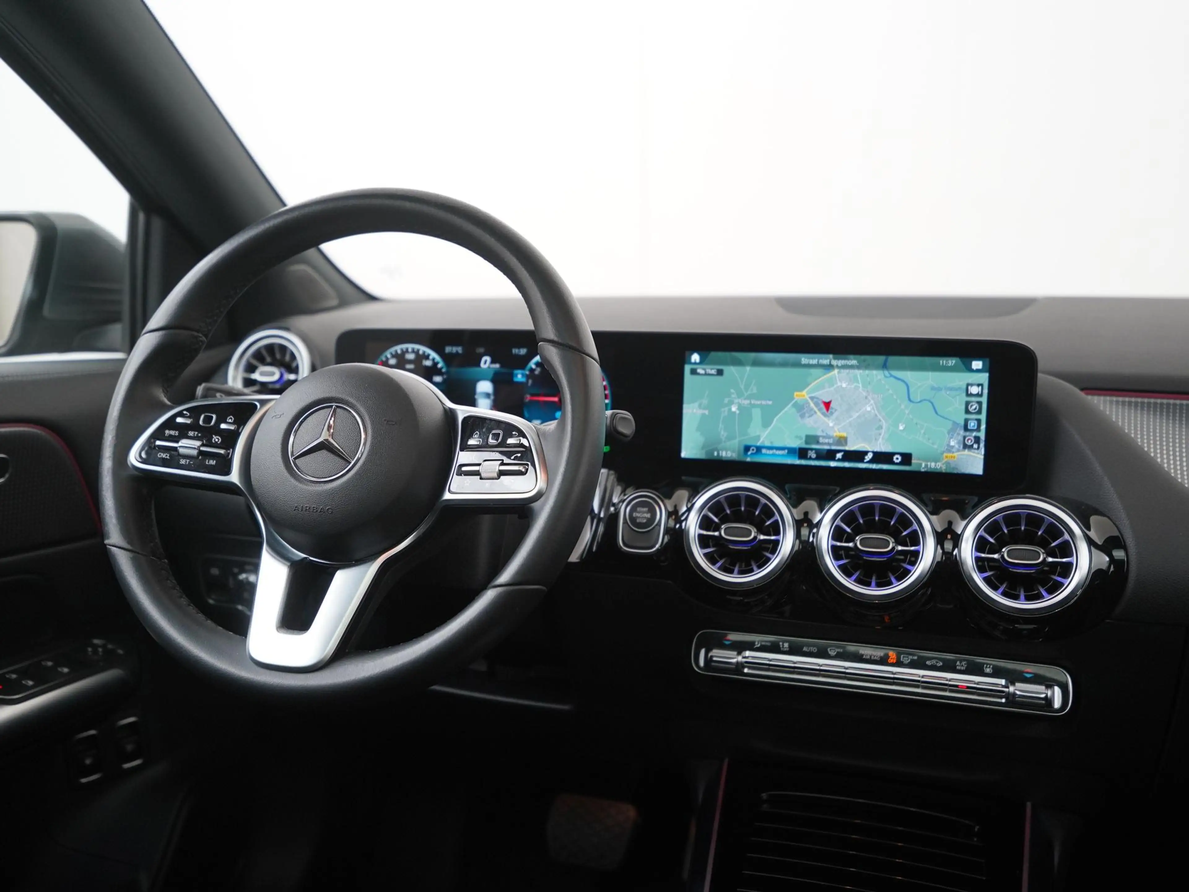 Mercedes-Benz GLA 250 250e Progressive | Panoramadak | Memory stoel | Wi — photo 5