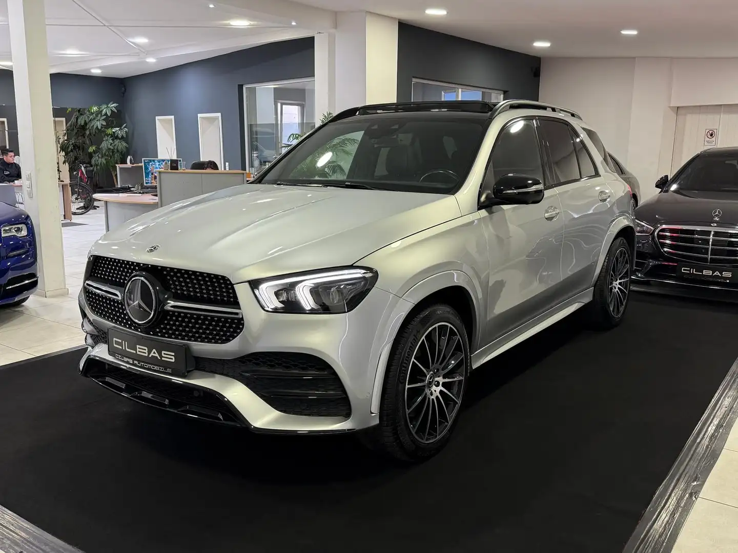 Mercedes-Benz GLE 400 d 4M AMG-Line *PANO*DIST*360°*NIGHT*AHK* Argintiu - 2