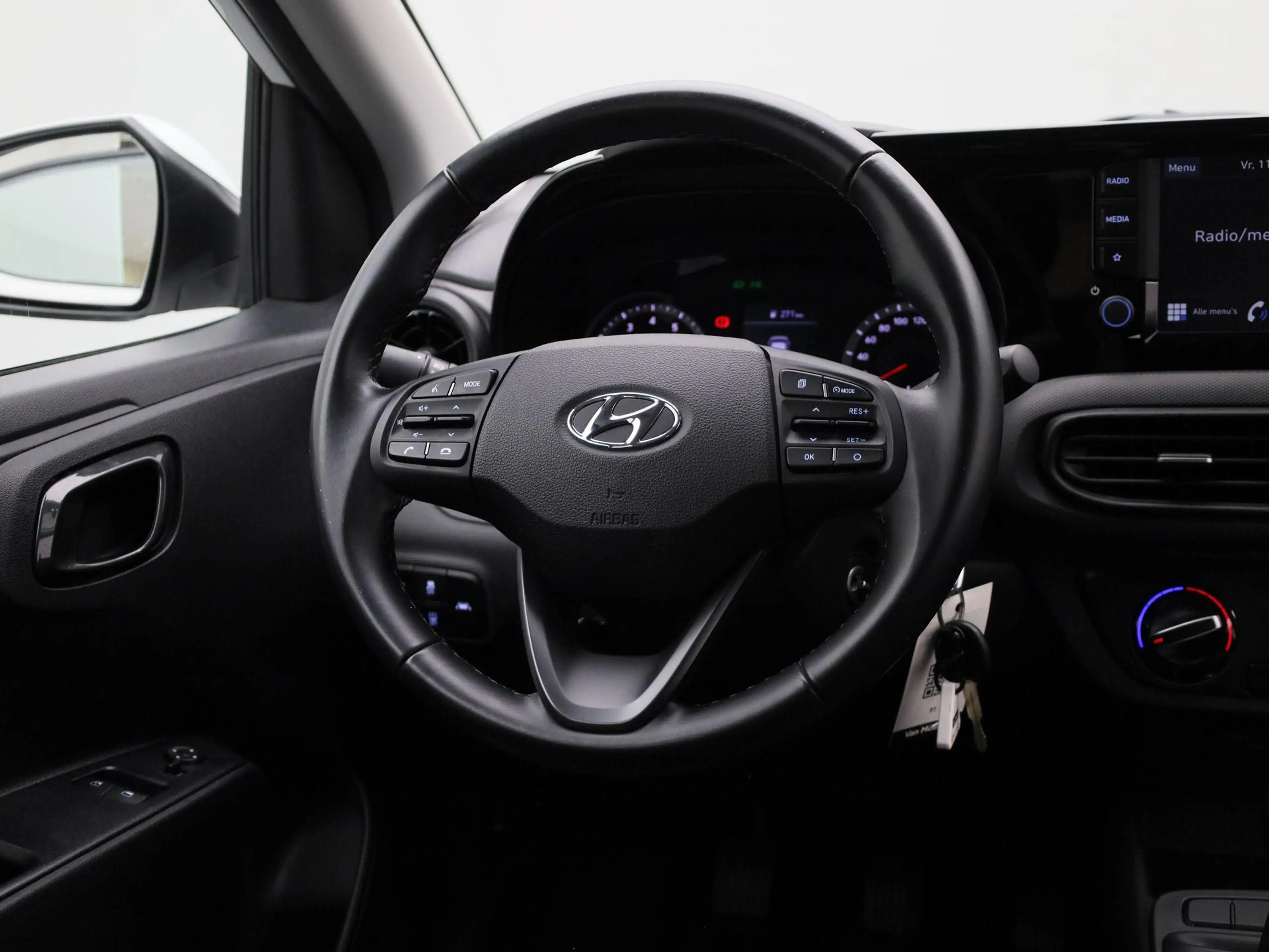 Hyundai i10 1.0 Comfort — photo 10