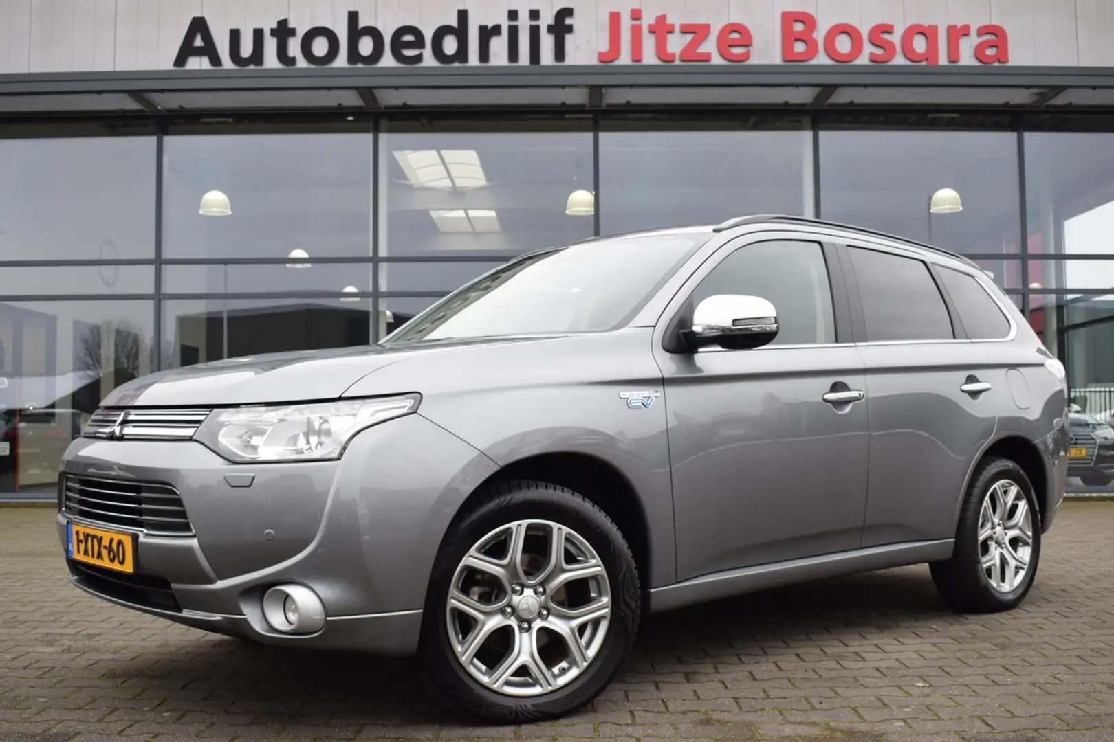 Mitsubishi Outlander 2.0 PHEV Executive Edition Half Leder | Xenon | Fu Gris - 1