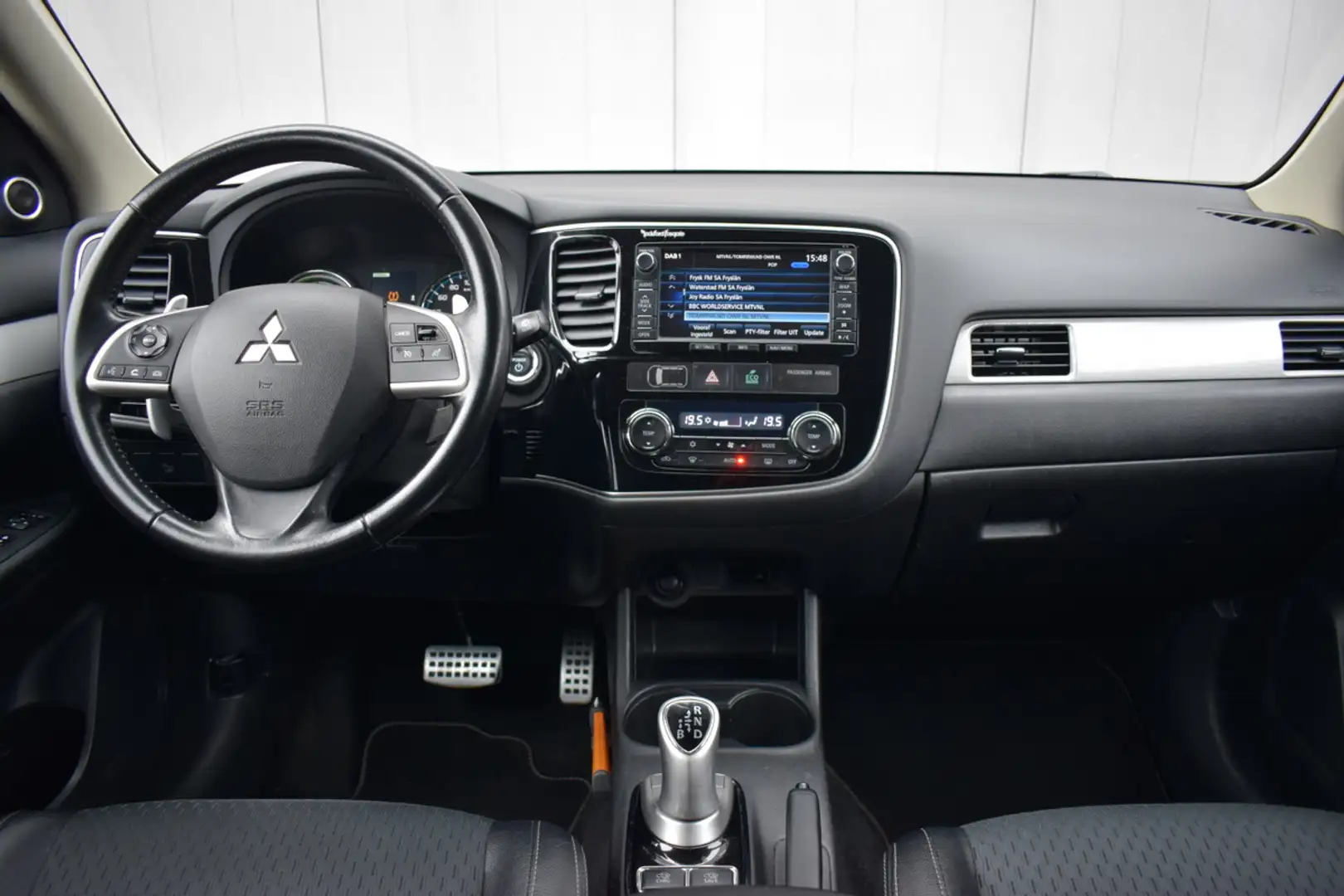 Mitsubishi Outlander 2.0 PHEV Executive Edition Half Leder | Xenon | Fu Gris - 2