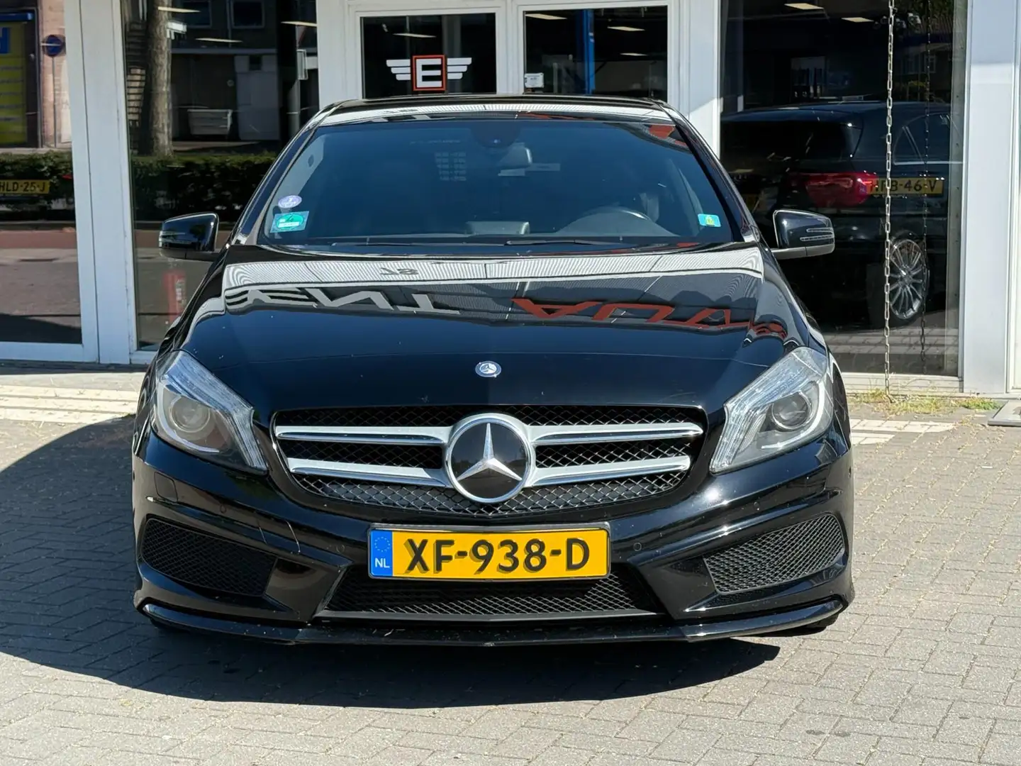 Mercedes-Benz A 180 Prestige AMG | Navigatie Schwarz - 2
