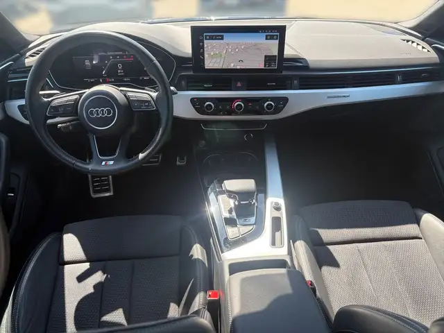 Audi S5 view 8
