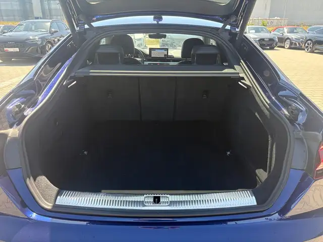 Audi S5 view 11