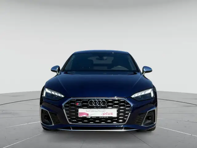 Audi S5 view 2