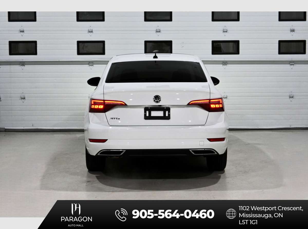 2021 Volkswagen Jetta Execline | SUNROOF | CARPLAY | HEATED SEATS | DIGI — снимка 1