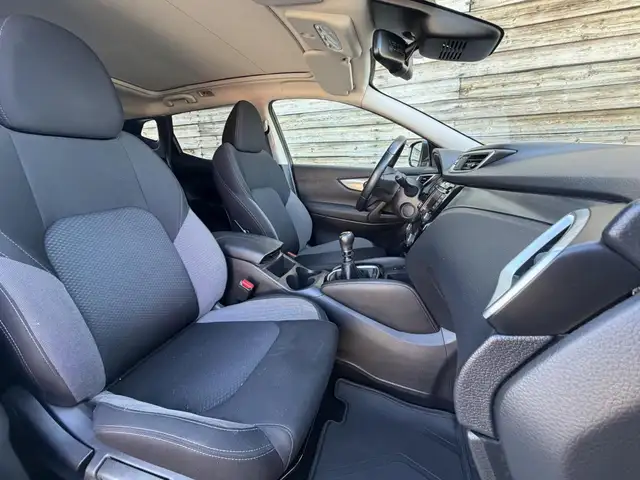 Nissan Qashqai view 18