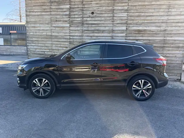 Nissan Qashqai view 2