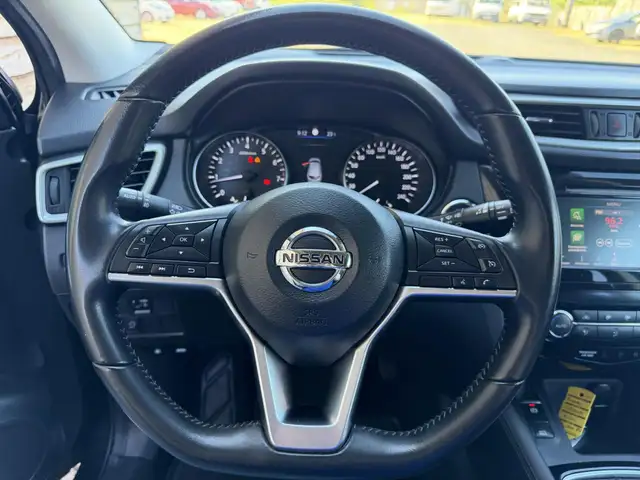 Nissan Qashqai view 25
