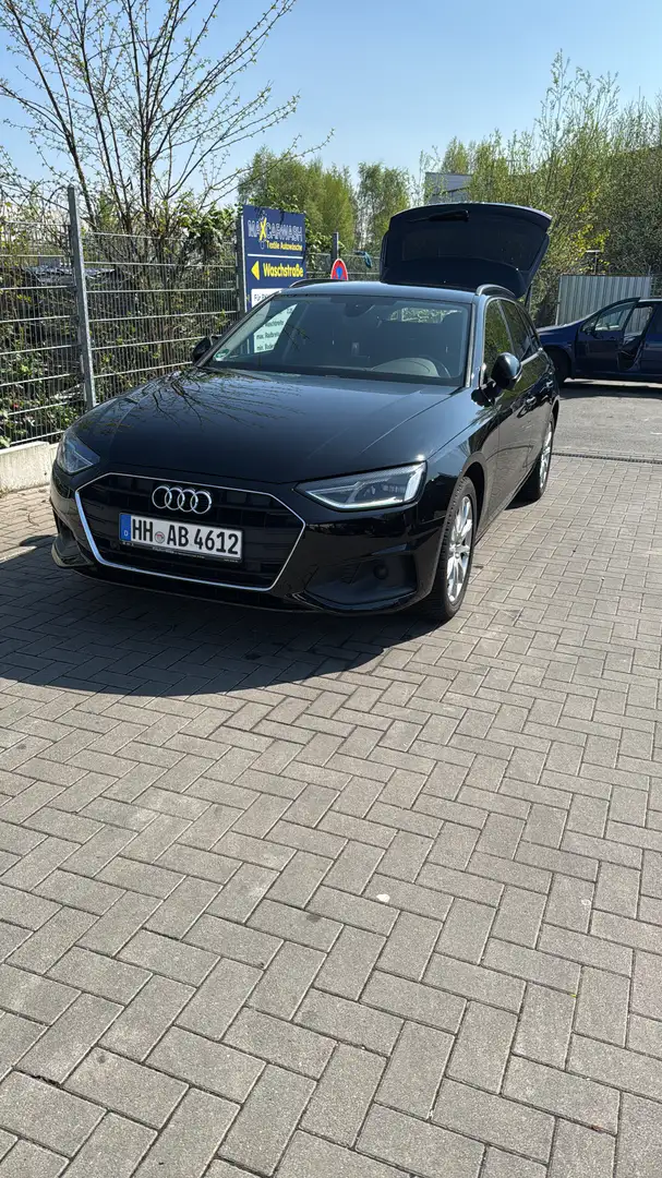 Audi A4 Avant 40 TDI S tronic line Schwarz - 1