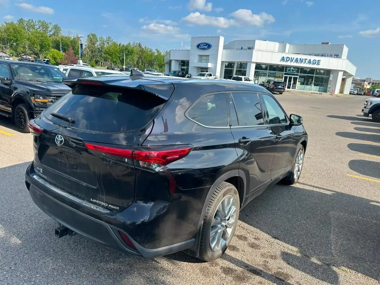 Toyota Highlander снимка Toyota Highlander