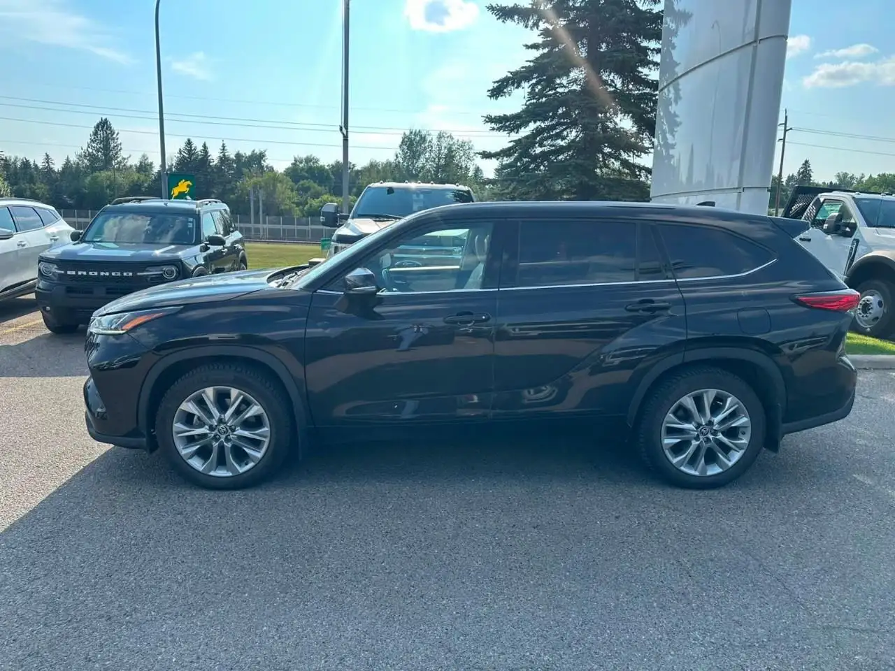 Toyota Highlander снимка Toyota Highlander