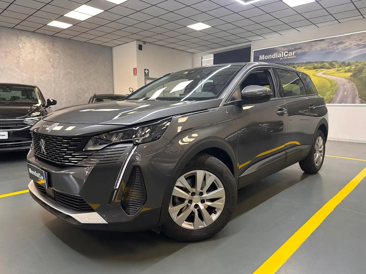 Peugeot 5008 1.5 bluehdi 7 POSTI Active Business *IVA ESPOSTA* Grijs - 1