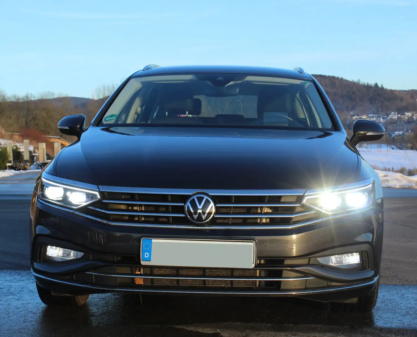 Volkswagen Passat Variant Passat Variant 2.0 TDI SCR DSG 4MotionElegance Grau - 2