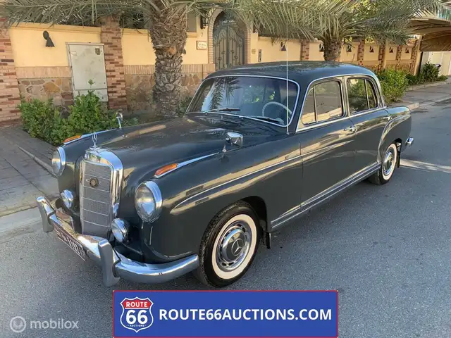 Mercedes-Benz 220 220S