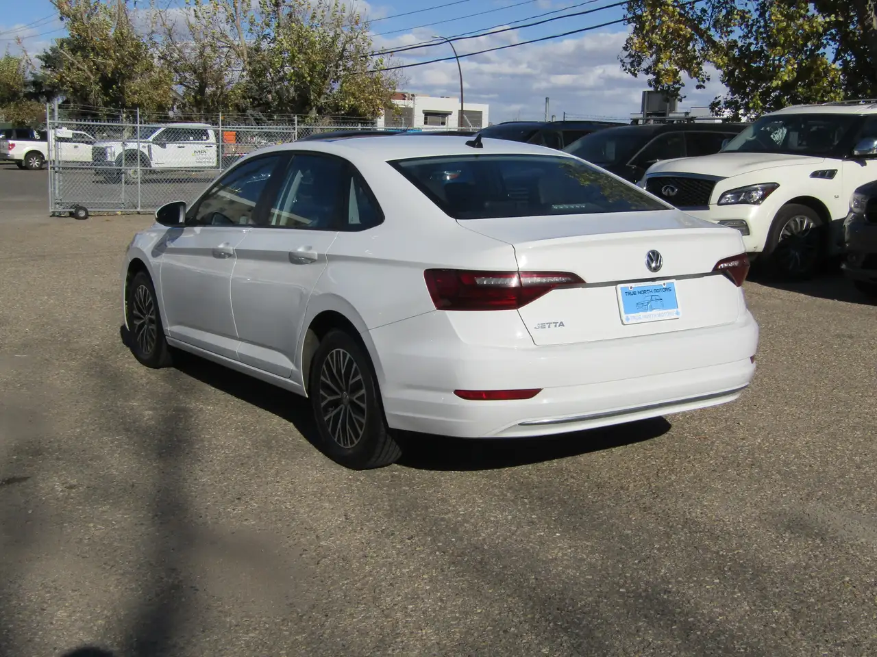 Volkswagen Jetta снимка Volkswagen Jetta