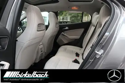 Annonce voiture d'occasion Mercedes-Benz GLA 180 - CARADIZE
